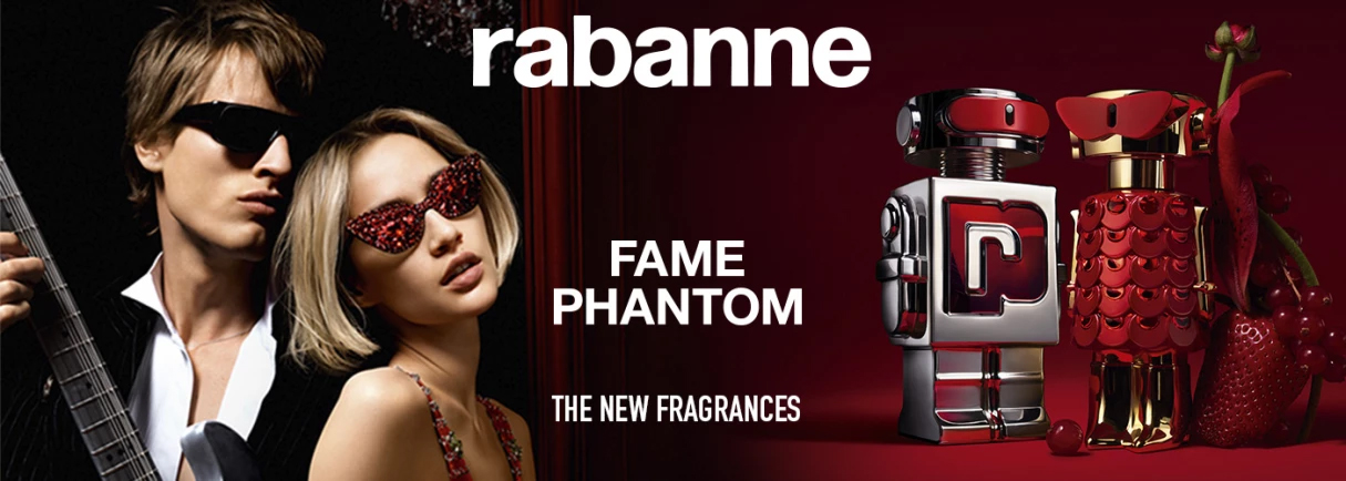 Rabanne Fame Phantom Eau de Parfum Flakons im Roboter-Design neben Porträt von Mann und Frau mit Sonnenbrillen