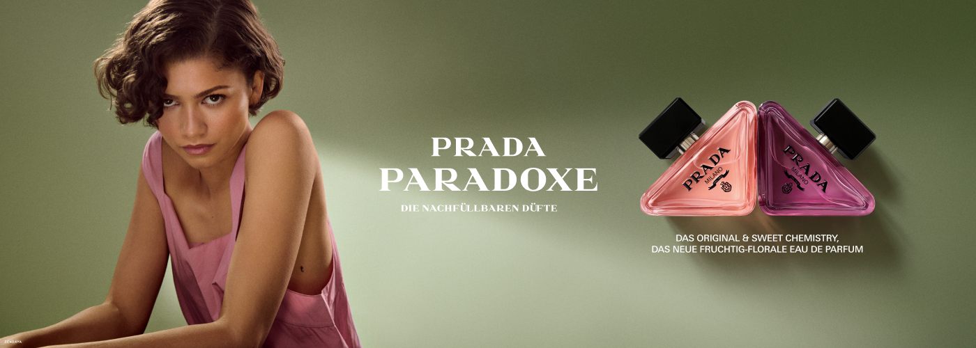 Prada Paradoxe Kampagnenbanner mit Zendaya und den nachfüllbaren Flakons Original sowie Sweet Chemistry