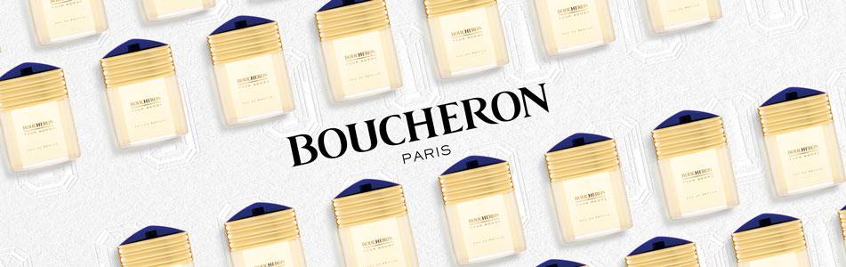 Mehrere goldene Parfumflakons von Boucheron mit blauen Verschlüssen sind diagonal auf weißem Hintergrund angeordnet. In der Mitte steht der Schriftzug „Boucheron Paris“.