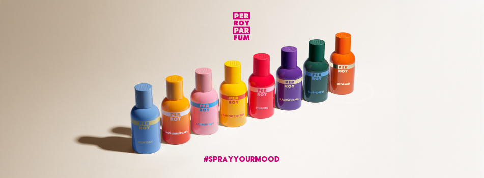 Acht bunte Parfumflaschen der Marke 'Perroy Parfum' stehen in einer Reihe auf hellem Hintergrund. Jede Flasche hat eine andere kräftige Farbe, darunter Blau, Orange, Rosa, Gelb, Lila und Grün. Darüber das Markenlogo, darunter der Hashtag '#SPRAYYOURMOOD'.